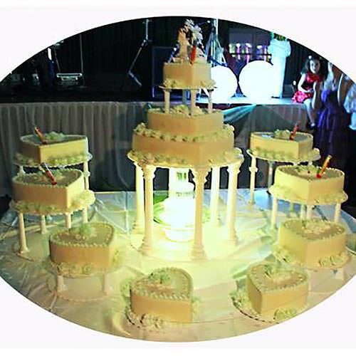 Hochzeitstorten, Individuelle Hochzeitstorten, Brunnen-Torte 2